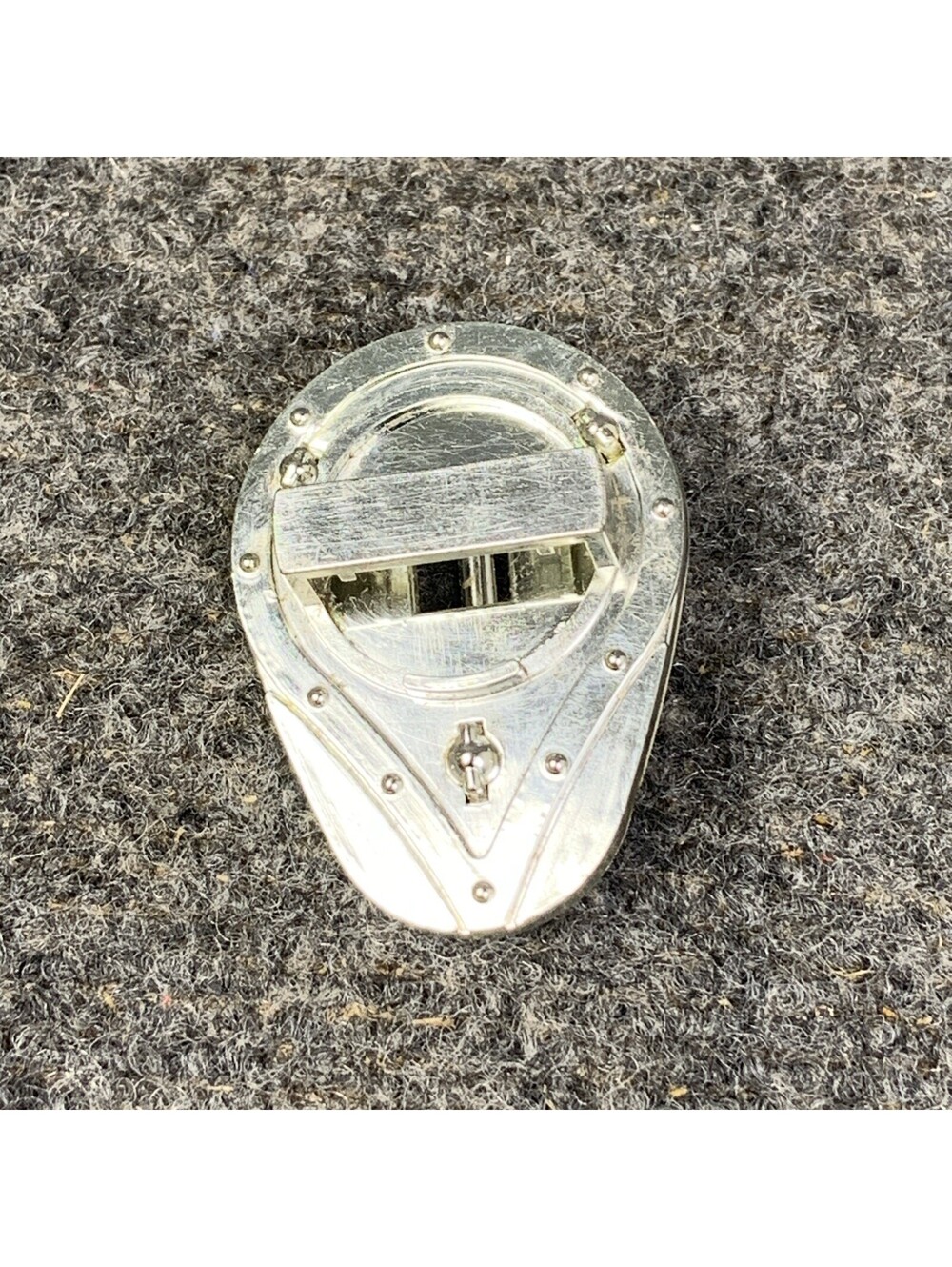 Vintage 1985 Thunder Punch He-Man Chrome Shield MOTU Weapon Part Accessory